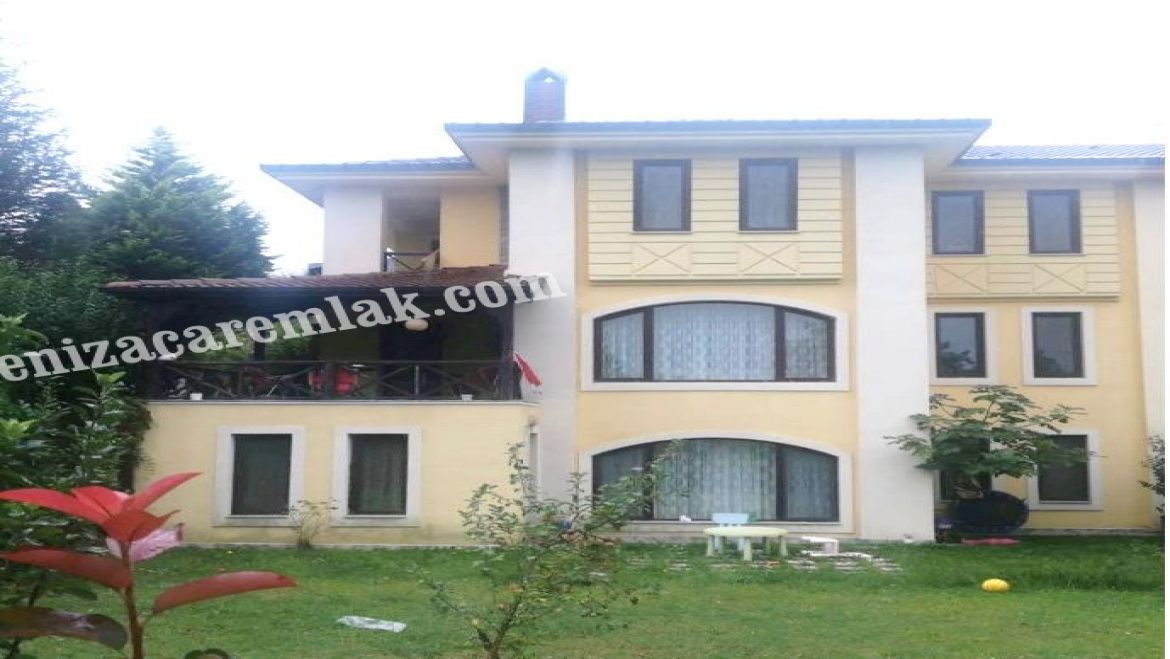Kocaeli Başiskele  TRIPLEX VILLA IN A COMPLEX YUVACIK YUVAKENT Satılık Villa